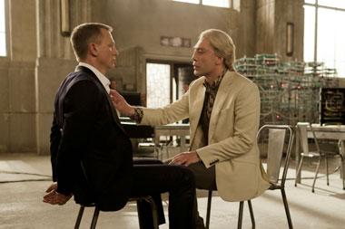 Er lockt Millionen in die Kinos - Semi-Pro und Semi-Contra »Skyfall«